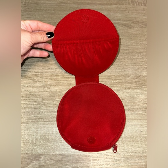 💋Jean Paul Gaultier “Classique” Jewelry Organizer♥️ - Picture 4 of 6